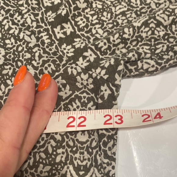 Lucky Brand Army Green and Ivory Boho Paisley Print Tunic with 3/4 Sleeves - Picture 6 of 7